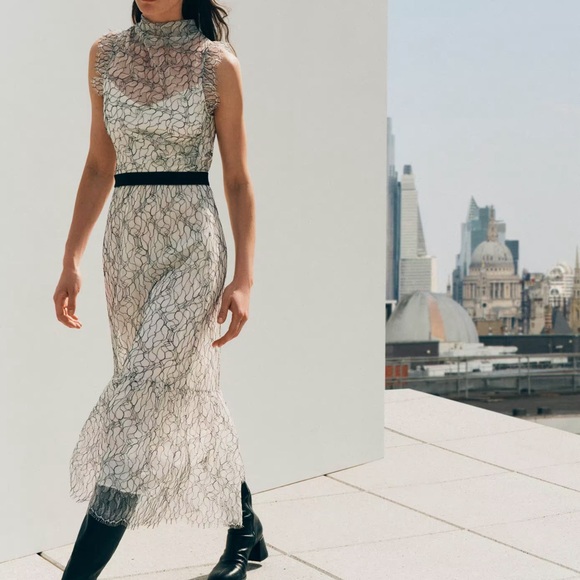 ME+EM Dresses & Skirts - NWT ME+EM Soft Bespoke Lace Midi Dress, size 6